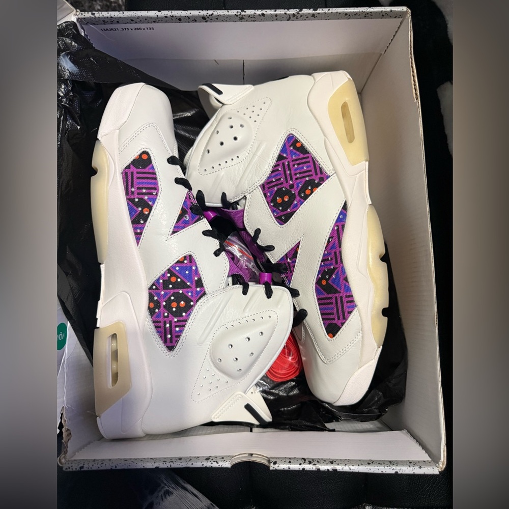 Air Jordan 6 Retro Q54